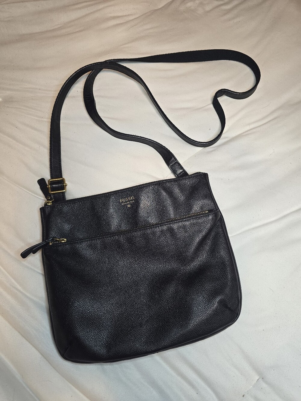 Fossil Black Pebbled Leather Crossbody Bag with Gold Hardware